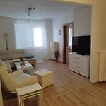 公寓 Amazing Flat In Old Town With Large Balcony