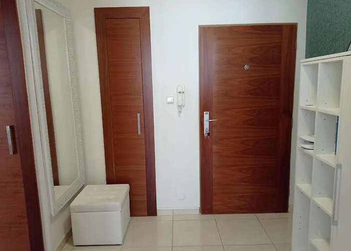 Amazing Flat In Old Town With Large Balcony *