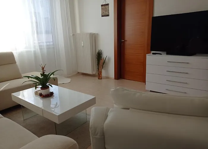 Amazing Flat In Old Town With Large Balcony *