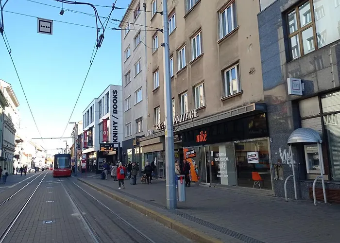 Appartement Amazing Flat In Old Town With Large Balcony Bratislava