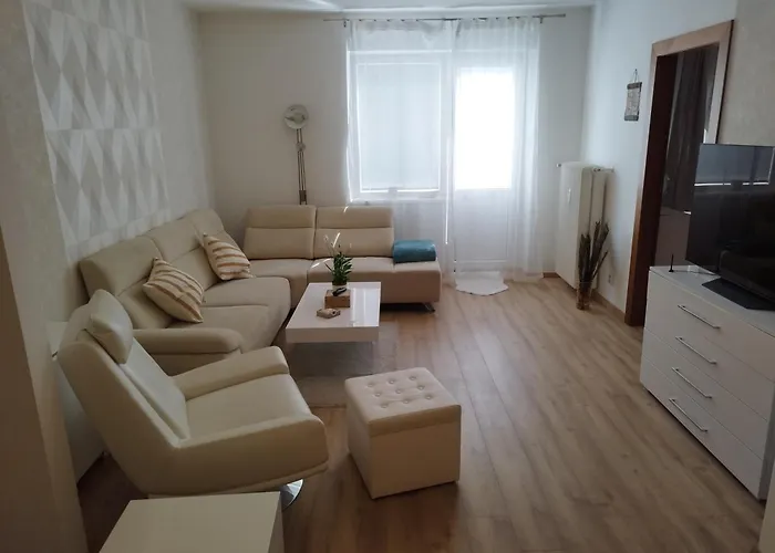 Appartement Amazing Flat In Old Town With Large Balcony *